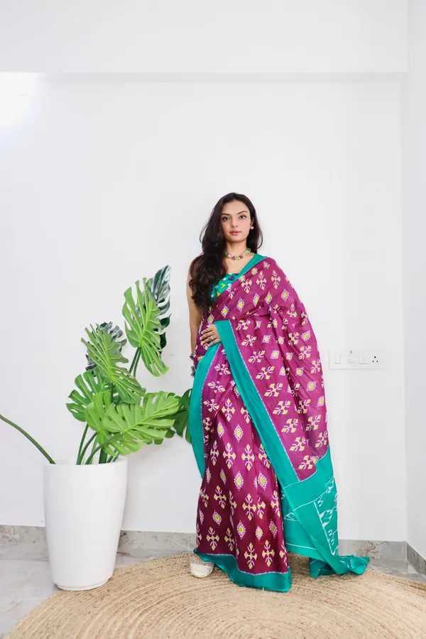 HANDICRAFT_WOMEN'S_Ikkat_PRINT_PURE_SOFT_COTTON_SAREE_WITH_BLOUSE_PIECE_With_Blouse_Piece